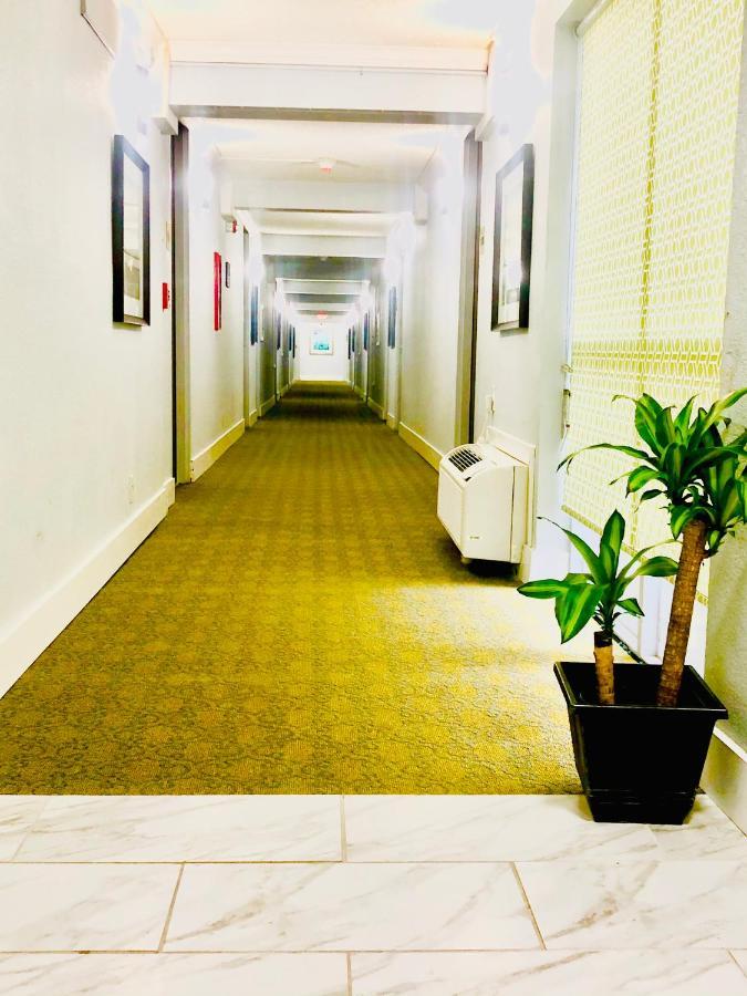 Montgomery Inn & Suites Exteriér fotografie